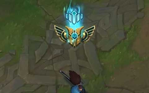 英雄联盟怎么亮英雄成就标志