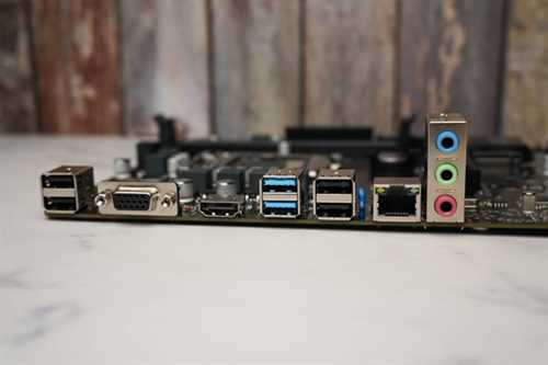 法国人做的JRPG怎么样？用艾尔莎EA H311V3体验《光与影：33号远征队》