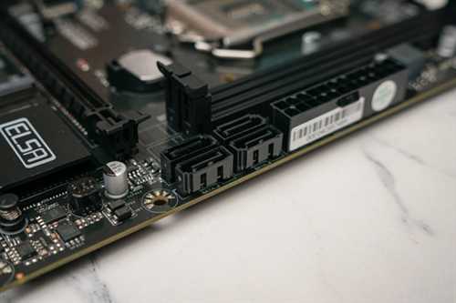 法国人做的JRPG怎么样？用艾尔莎EA H311V3体验《光与影：33号远征队》